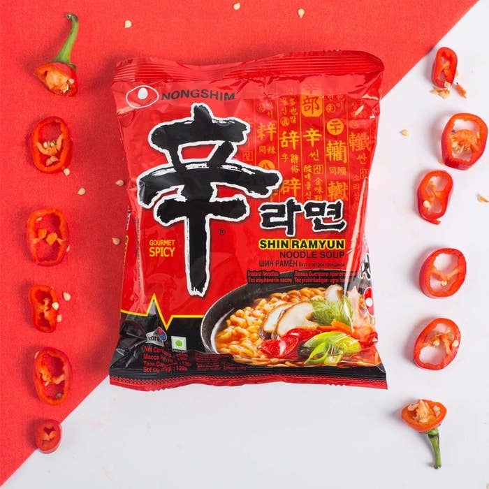 農心辛辣麵 Nongshim Shin Ramyun Noodle Soup - Gourmet Spicy 120g